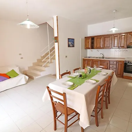 Casa Vacanze Rita 1 6 Posti Lejlighed