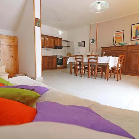 Casa Vacanze Rita 1 6 Posti Appartamento *